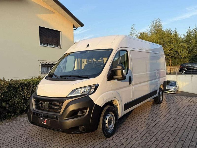 Usata Fiat Ducato 140 CV (102 kW) 2023 Bianco Furgone