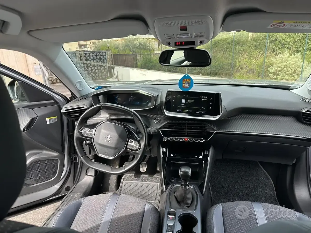 Usata Peugeot 2008 Allure 131 CV (96 kW) 2020 SUV