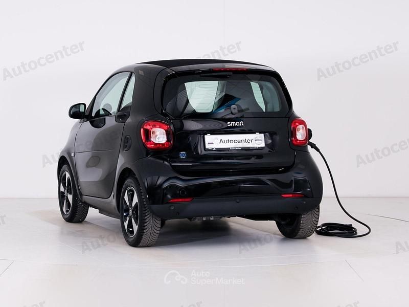 Usata Smart ForFour Electric Drive Passion 60 kW (82 CV) 2021 Nero Utilitaria