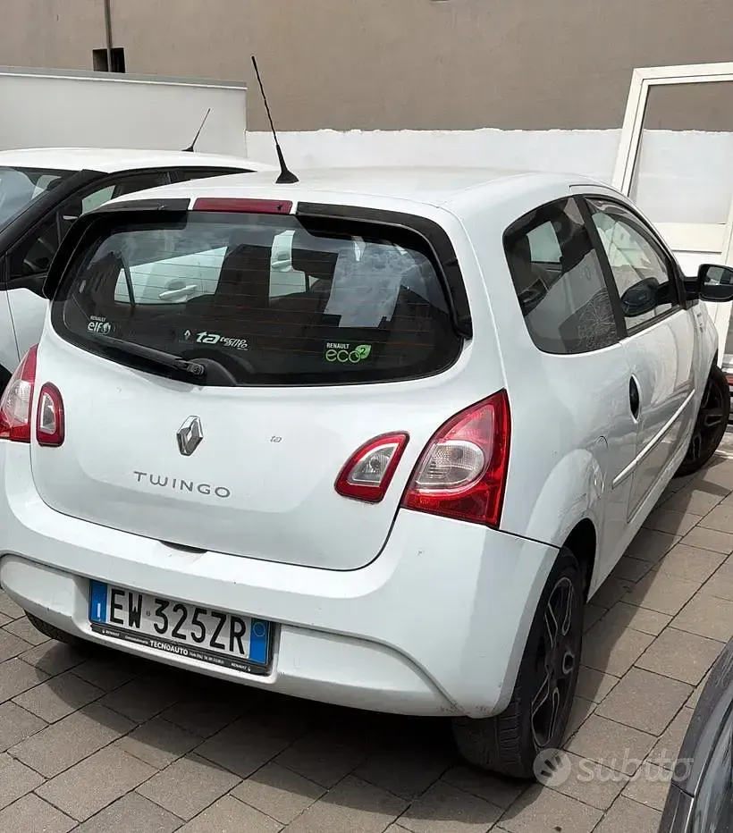 Usata Renault Twingo Night&Day 75 CV (55 kW) 2014 Bianco Utilitaria