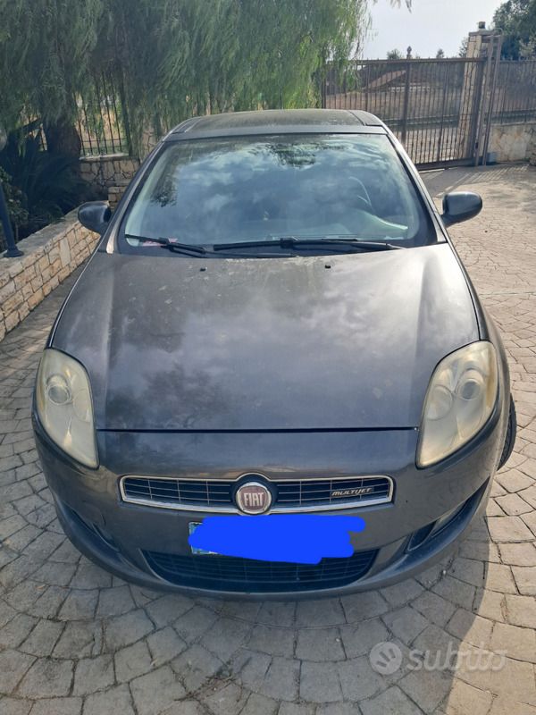 Grigio Usata 2009 Fiat Bravo Due volumi | 1800 € (Super prezzo) - Immagine 1/4