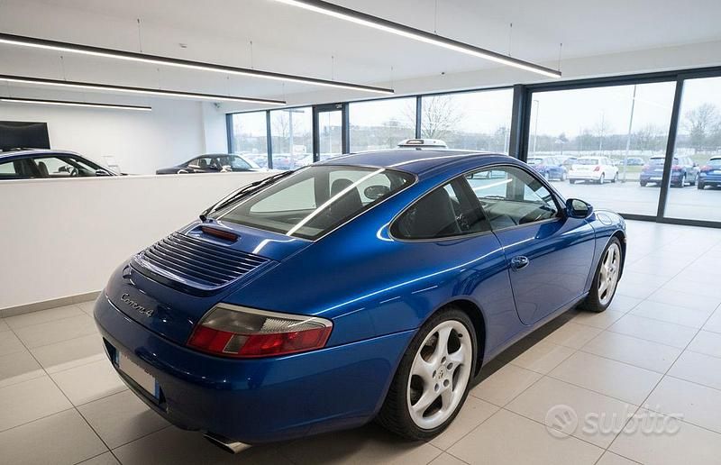 Usata Porsche 911 Carrera 4 320 CV (235 kW) 2001