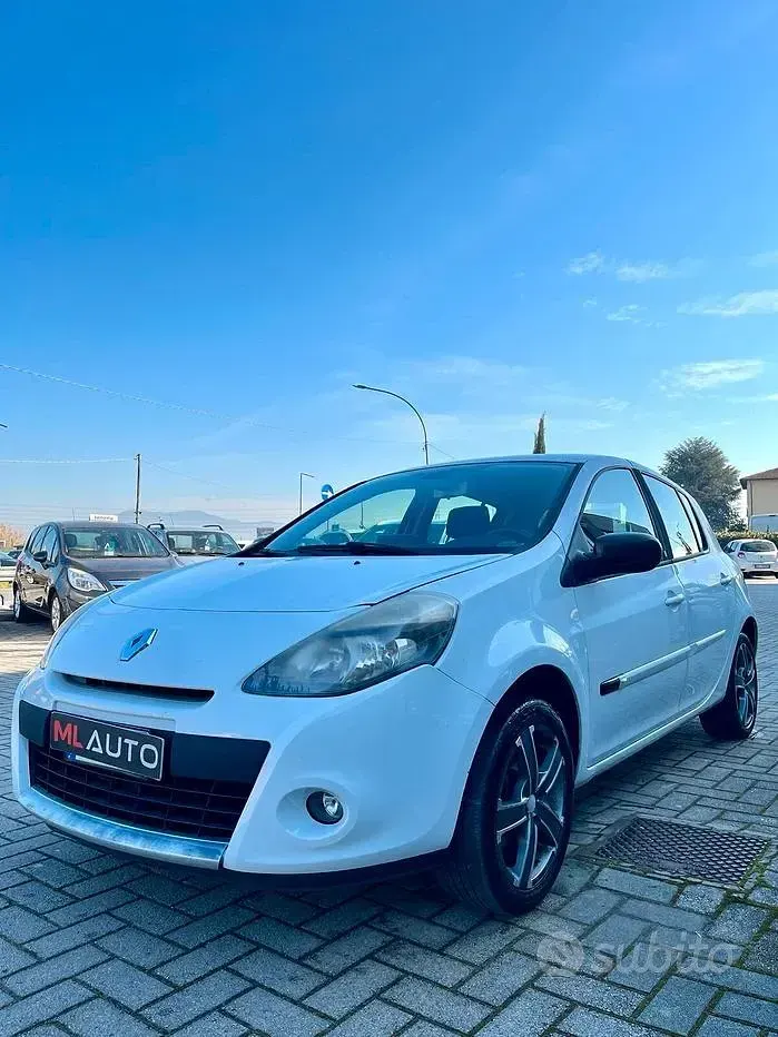 Usata Renault Clio IV 75 CV (55 kW) 2012 Nero Berlina