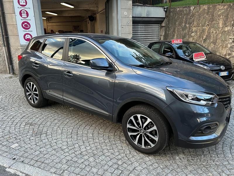 Usata Renault Kadjar Techno 116 CV (85 kW) 2022 Grigio SUV