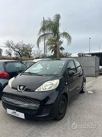 Usata Peugeot 107 68 CV (50 kW) 2010 Nero Utilitaria