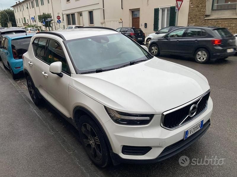 Usata Volvo XC40 Business Edition 150 CV (110 kW) 2019 Bianco SUV