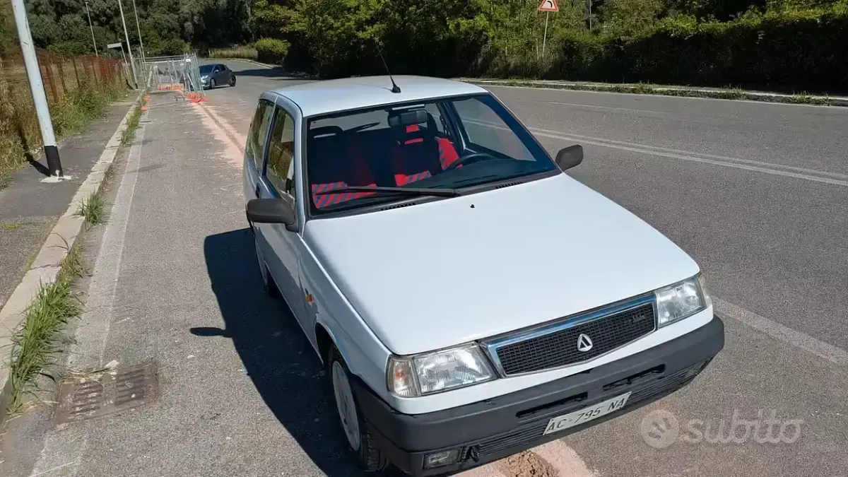 Usata Autobianchi Y10 54 CV (39 kW) 1995 Bianco Utilitaria