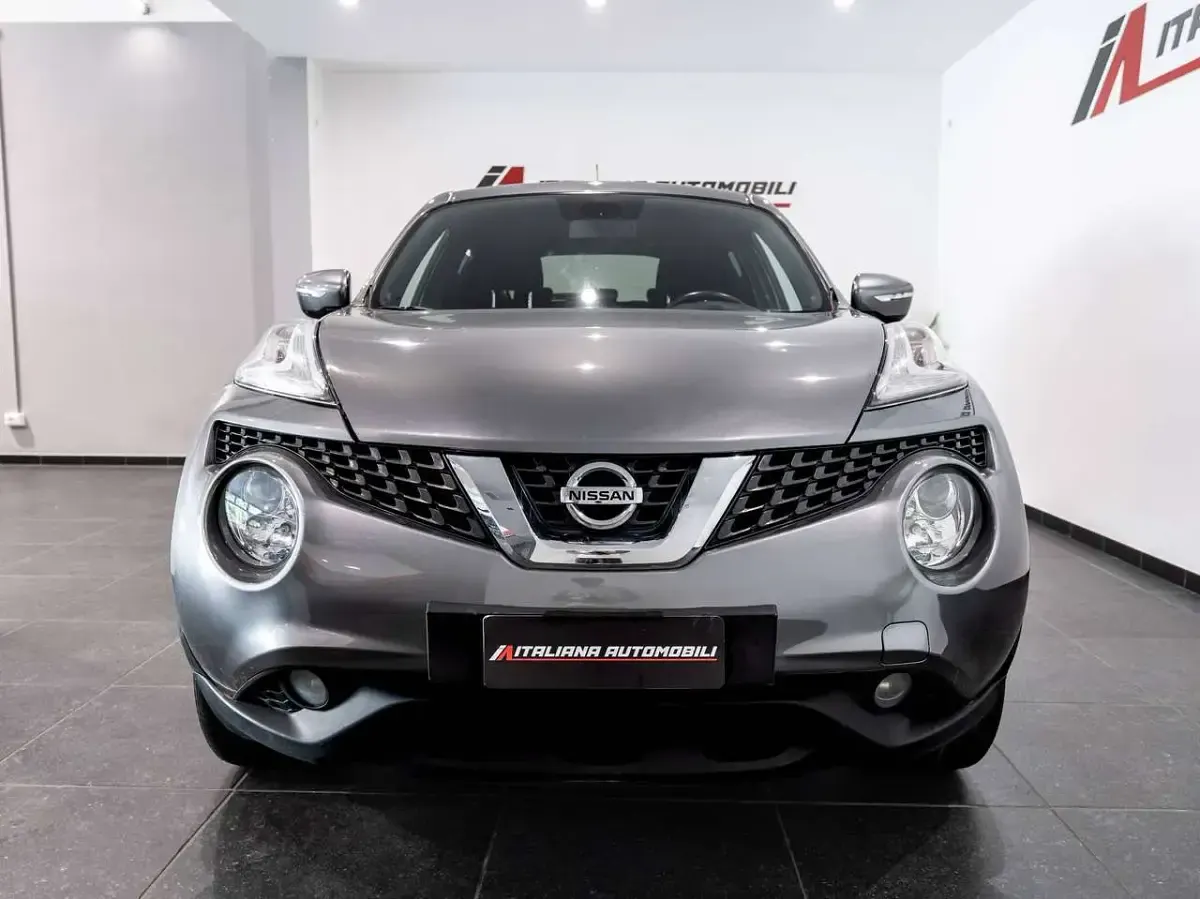 Usata Nissan Juke N-Connecta 110 CV (80 kW) 2016 Grigio SUV