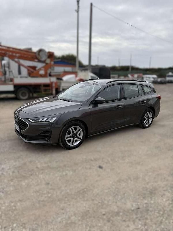 Grigio Usata 2023 Ford Focus ST-Line Station wagon | 15.400 € (Ottimo prezzo) - Immagine 1/4