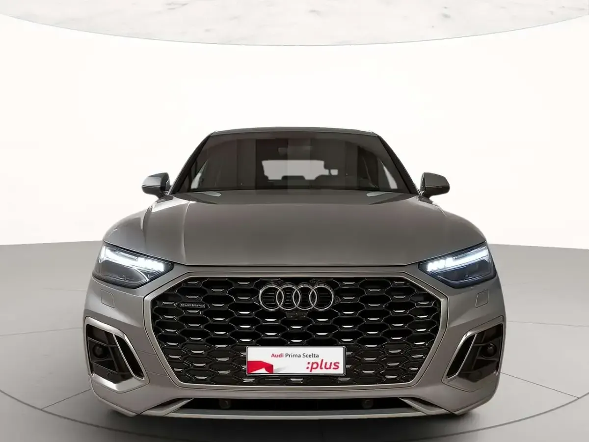 Usata Audi Q5 Sportback S-Line 204 CV (150 kW) 2025 Argento fioretto metallizzato SUV