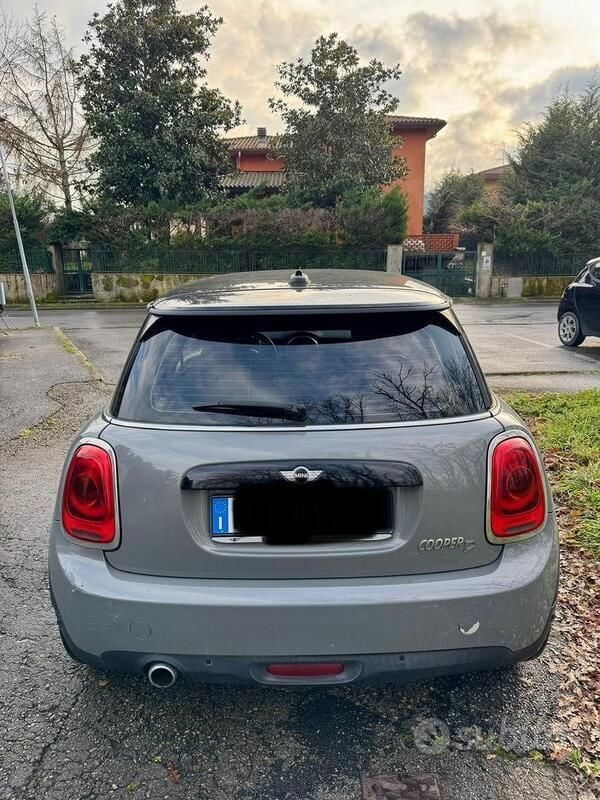 Usata Mini Cooper 88 CV (64 kW) 2019 Grigio Utilitaria