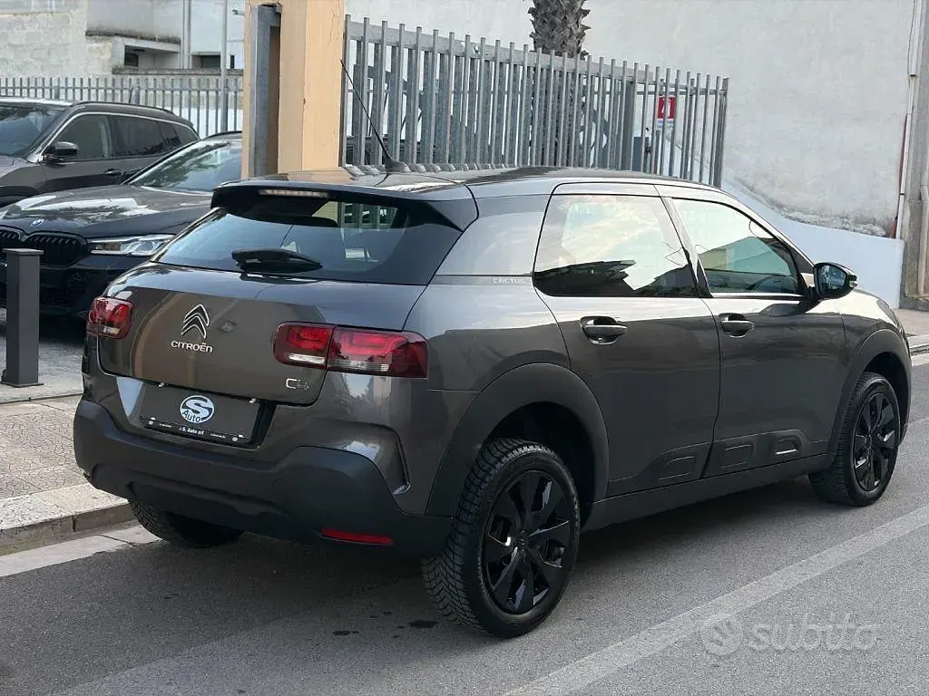 Usata Citroën C4 Cactus Feel 102 CV (75 kW) 2020 Grigio Utilitaria