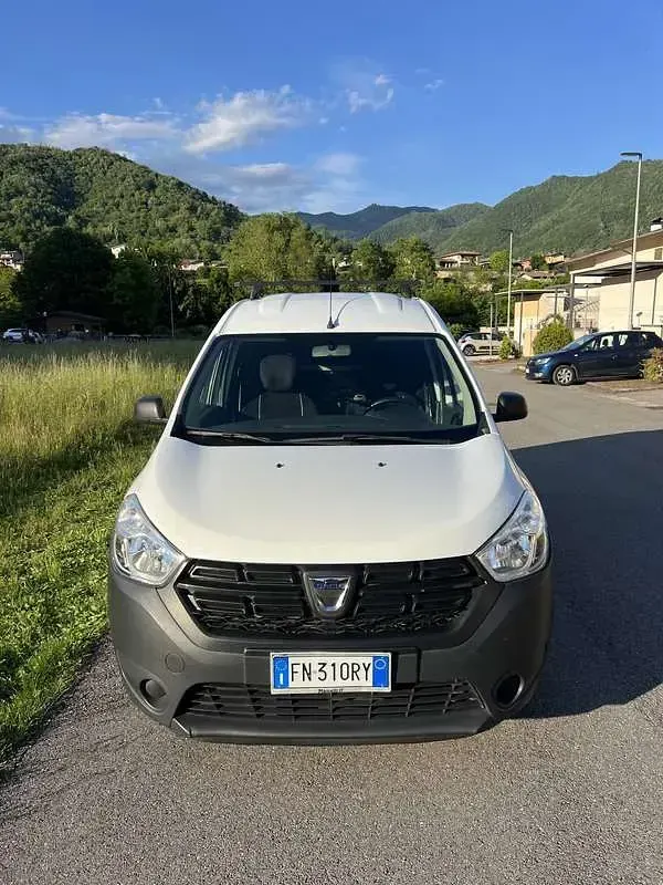 Usata Dacia Dokker Ambiance 83 CV (61 kW) 2018 Monovolume
