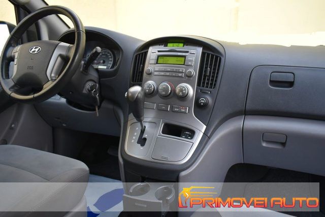 Nero Usata 2012 Hyundai H-1 Comfort Monovolume | 22.600 € - Immagine 1/4