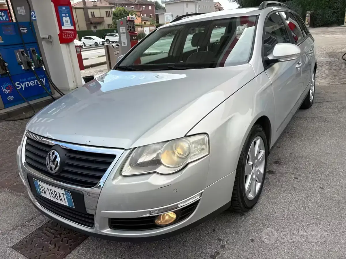 Usata VW Passat Highline 140 CV (102 kW) 2009 Station wagon