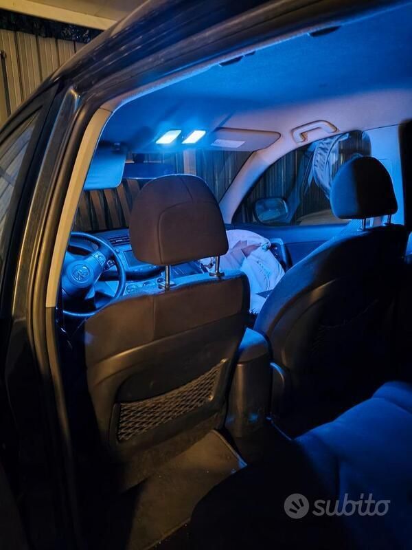 Usata Toyota RAV4 128 CV (94 kW) 2008 Nero SUV