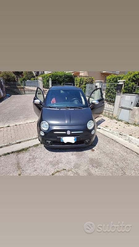 Nero Usata 2011 Fiat 500 Due volumi | 6000 € (Cara) - Immagine 1/4