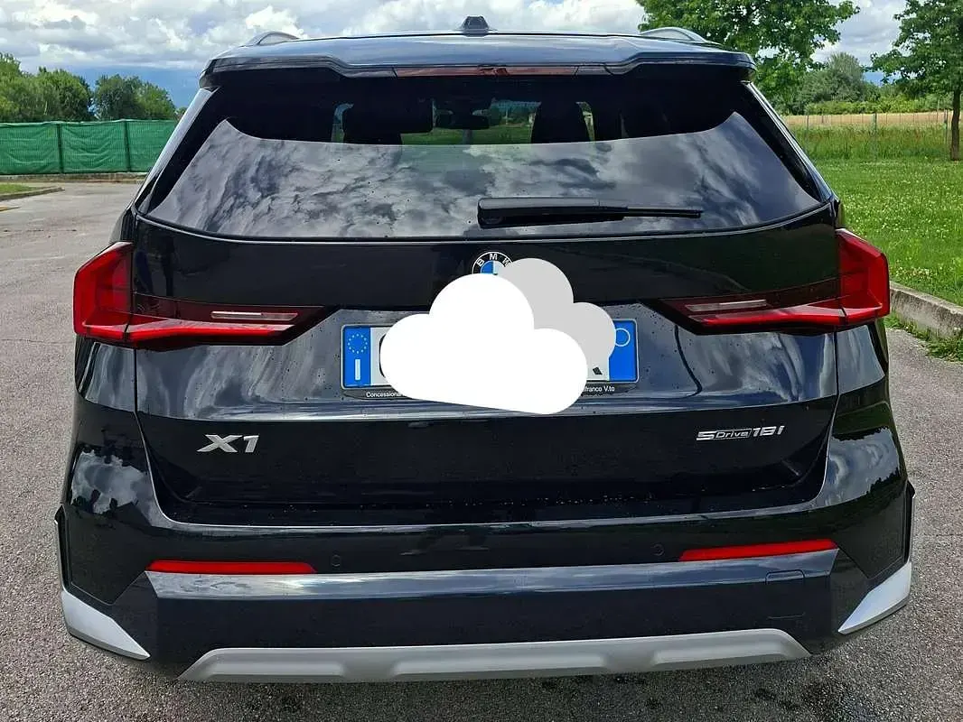 Usata BMW X1 136 CV (100 kW) 2023 Nero SUV