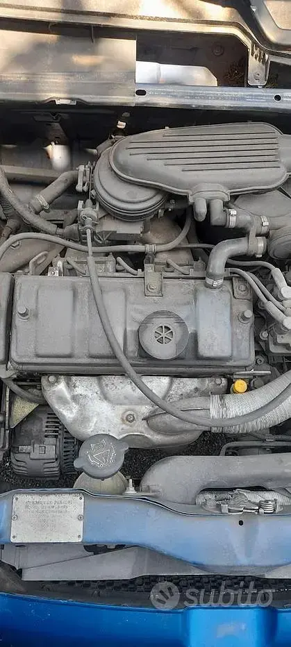 Usata Peugeot 106 60 CV (44 kW) 1997 Bluazzurro Utilitaria