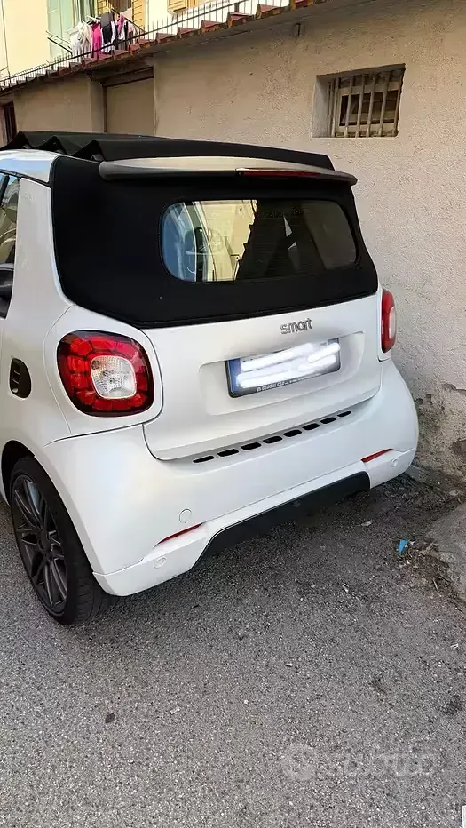 Usata Smart ForTwo Cabrio Brabus 2019 Bianco Cabrio