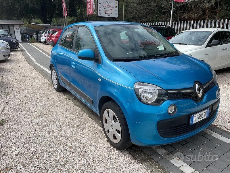 Usata Renault Twingo SE 69 CV (50 kW) 2016 Blu Utilitaria
