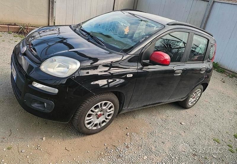 Usata Fiat Panda Lounge 69 CV (50 kW) 2013 Nero Utilitaria