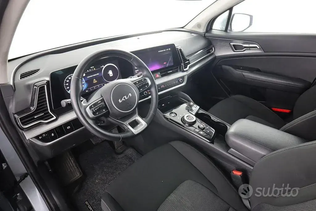 Usata Kia Sportage Style 136 CV (100 kW) 2023 Sparkling silver SUV