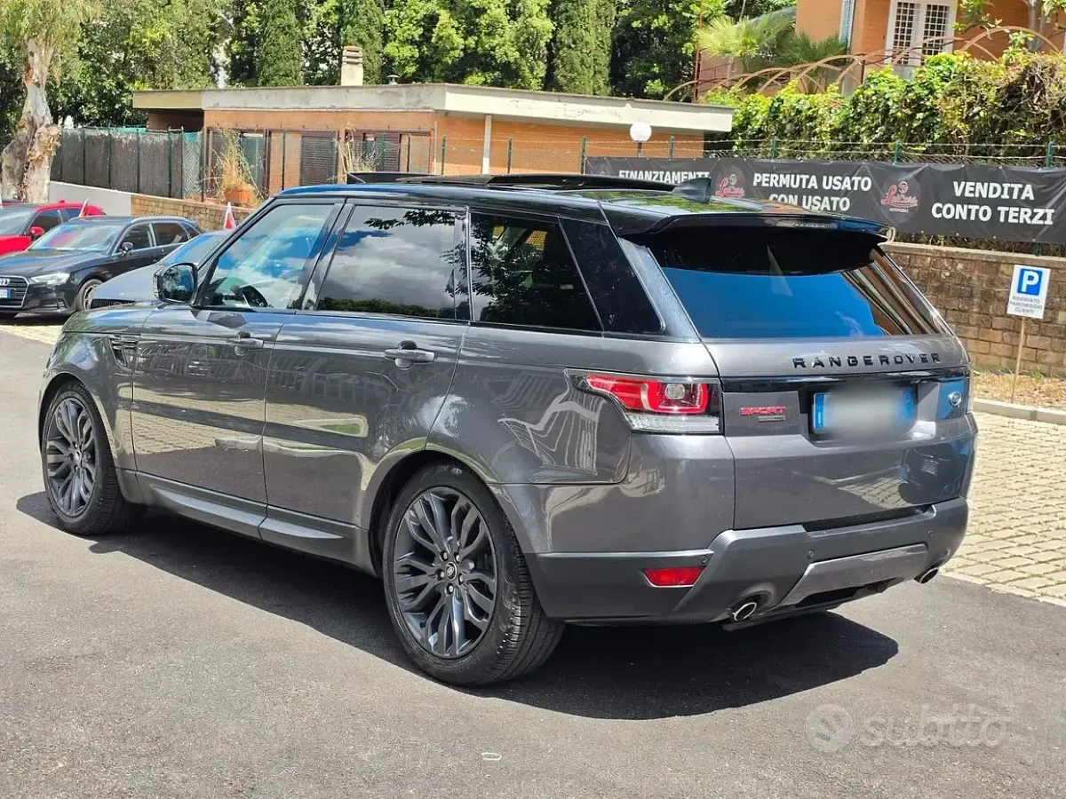 Usata Land Rover Range Rover Sport HSE Dynamic 249 CV (183 kW) 2017 Edition grey SUV