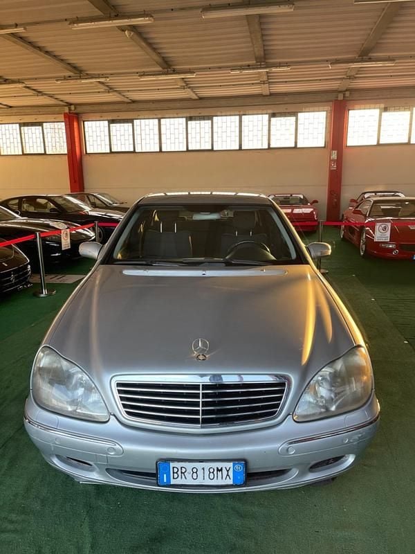 Usata Mercedes S320 224 CV (164 kW) 2001 Argento Berlina