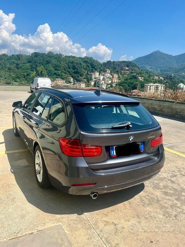 Usata BMW 318 143 CV (105 kW) 2014 Grigio Station wagon