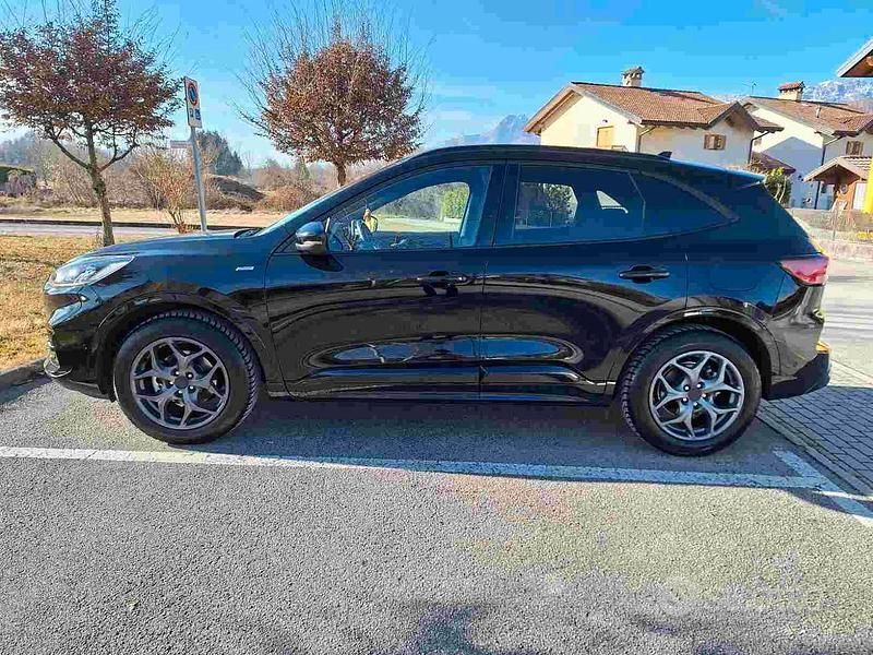 Usata Ford Kuga ST-Line 150 CV (110 kW) 2021 Nero SUV