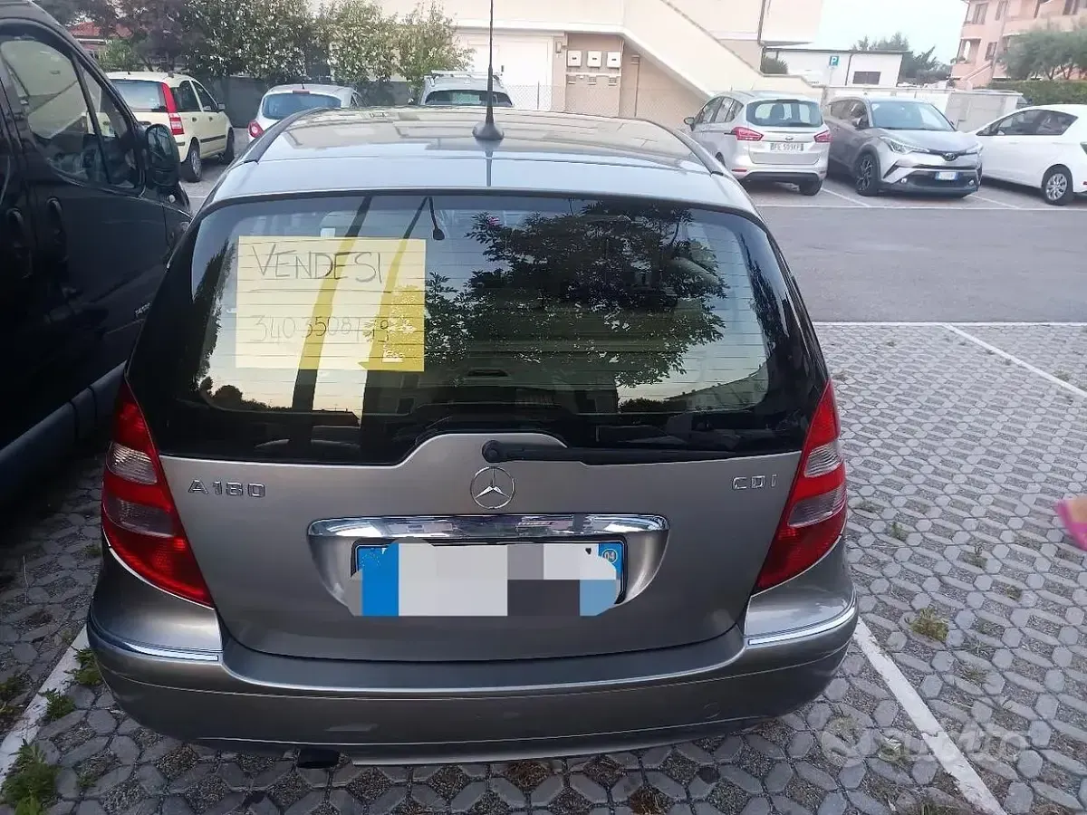 Usata Mercedes A180 2005 Grigio Utilitaria