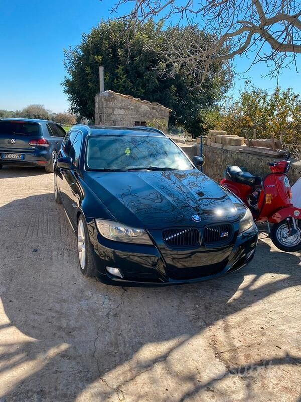 Usata 2011 BMW 318 Station wagon | 4299 € (Super prezzo) - Immagine 1/2