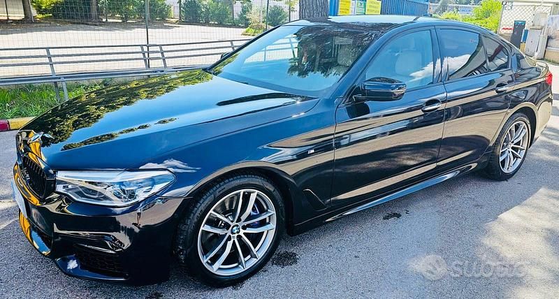 Usata BMW 530 M Sport 249 CV (183 kW) 2018 Blu/azzurro Berlina