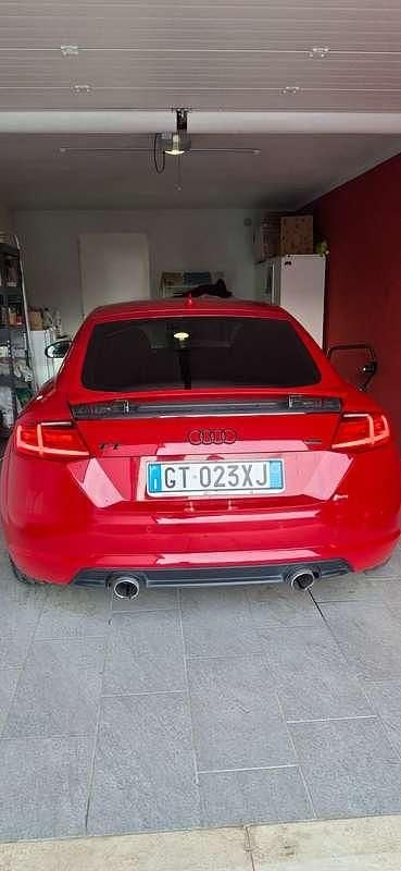 Usata Audi TT Ambiente 184 CV (135 kW) 2015 Rosso Coupé
