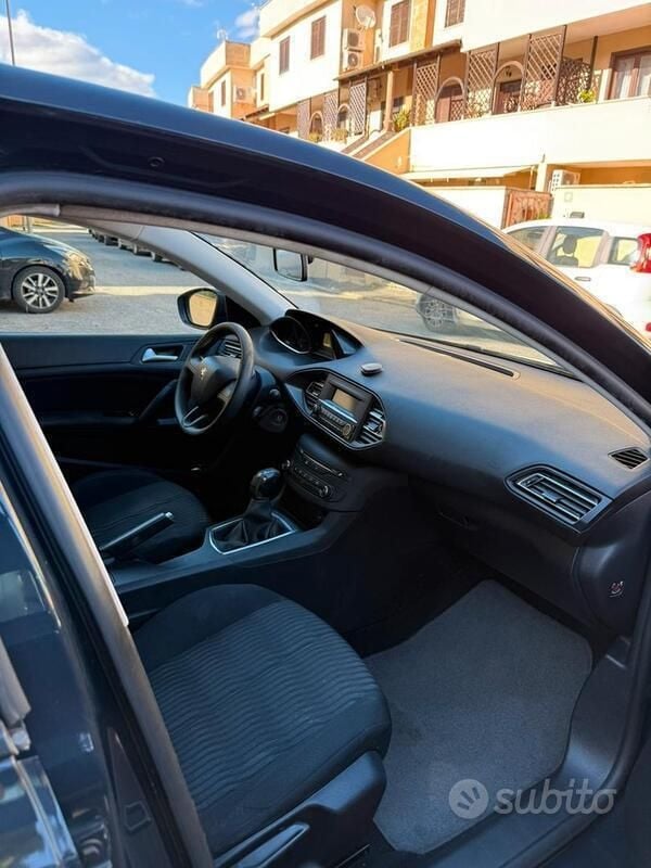 Usata Peugeot 308 Access 92 CV (67 kW) 2014 Blu Station wagon
