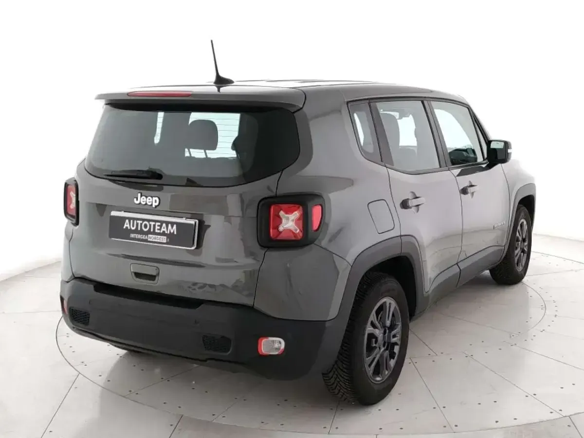 Usata Jeep Renegade Longitude 120 CV (88 kW) 2022 Grigio metall. SUV