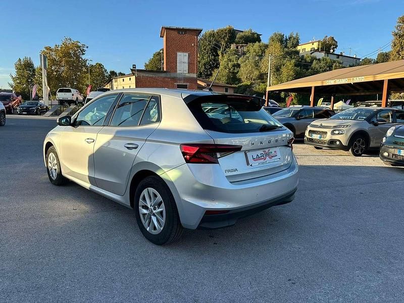 Usata Skoda Fabia Ambition 95 CV (69 kW) 2022 Argento Utilitaria