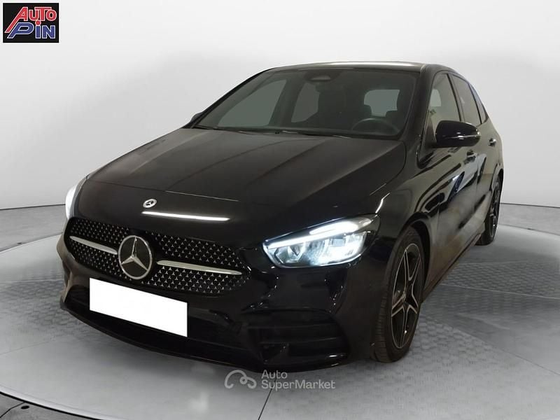 Usata Mercedes B200 AMG line 150 CV (110 kW) 2024 Nero Monovolume