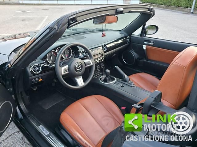 Usata Mazda MX5 126 CV (92 kW) 2008 Nero Cabrio