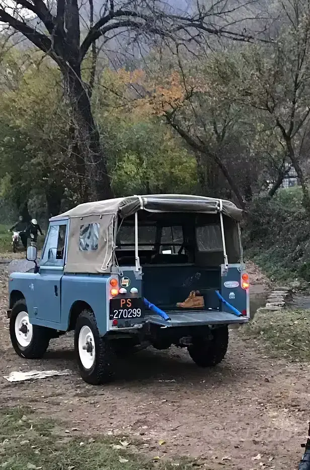 Usata Land Rover 3 1983 Blu Cabrio