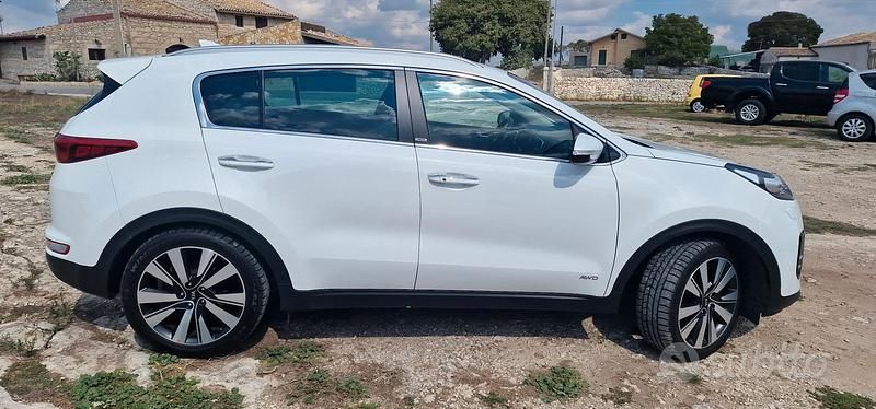 Usata Kia Sportage 136 CV (100 kW) 2017 Bianco SUV