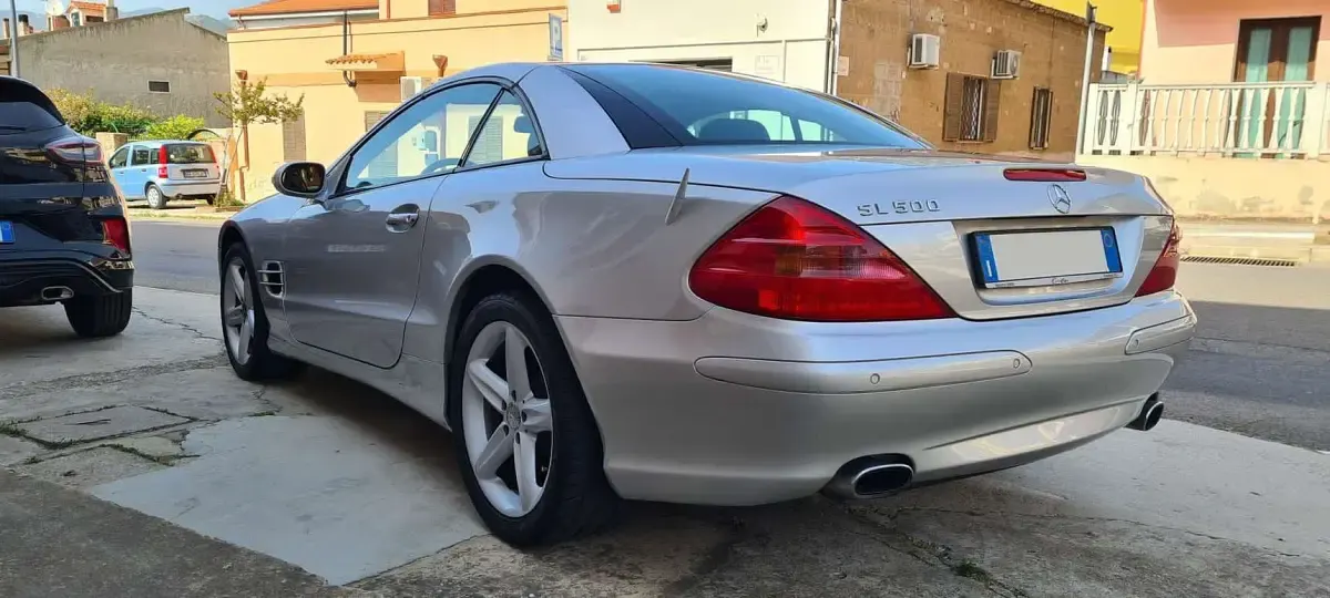 Begagnad Mercedes SL500 306 HK (225 kW) 2001 Silver Cab