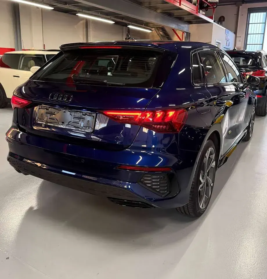 Usata Audi A3 S-Line 150 CV (110 kW) 2023 Blu navarra Berlina