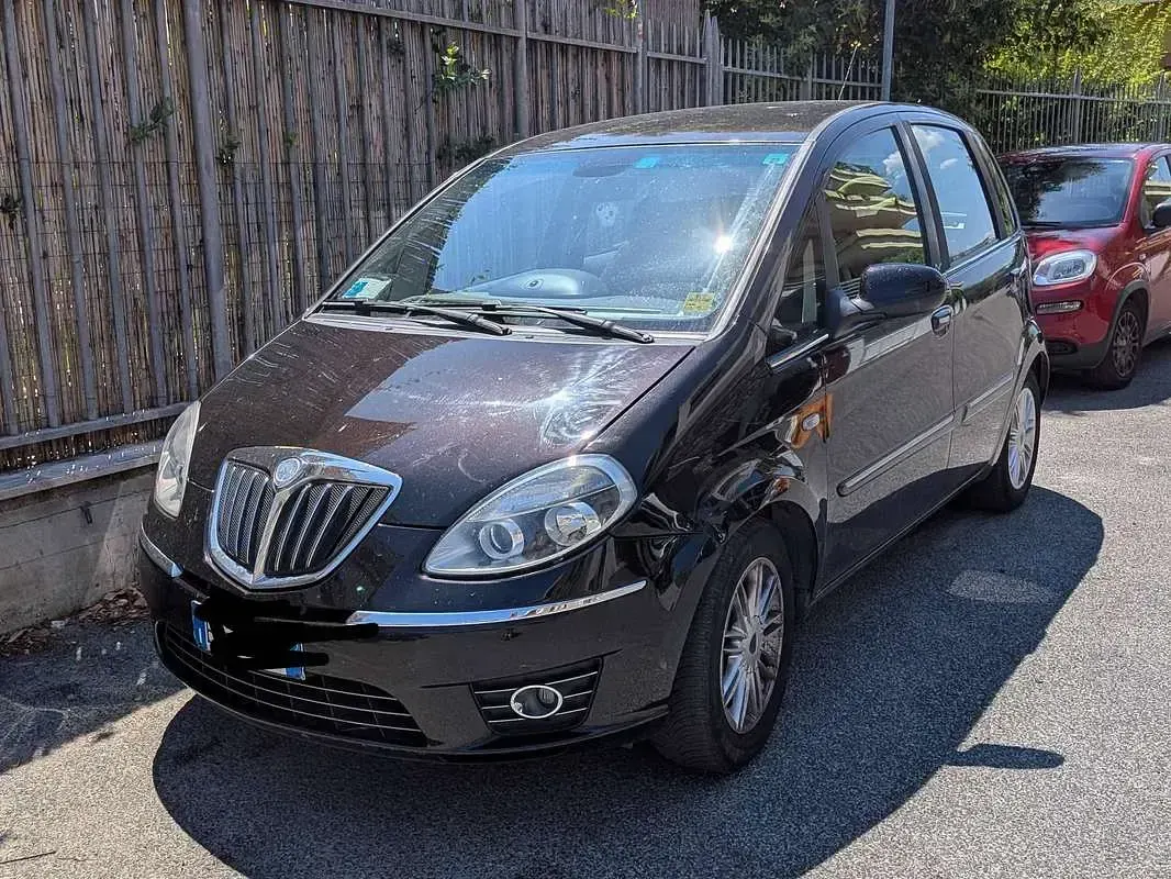 Usata Lancia Musa S 92 CV (67 kW) 2012 Nero Monovolume