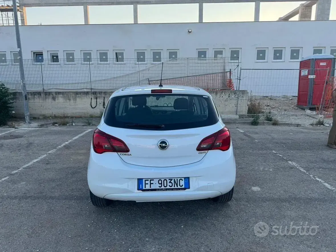 Usata Opel Corsa 75 CV (55 kW) 2016 Bianco Utilitaria