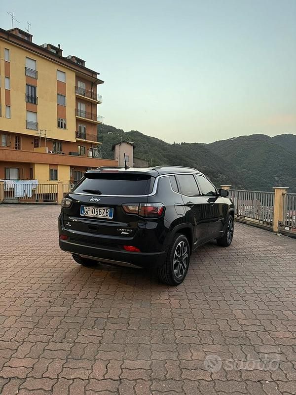Usata Jeep Compass 130 CV (95 kW) 2021 Nero SUV