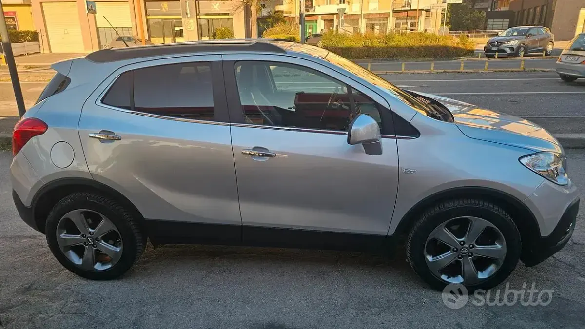 Usata Opel Mokka 131 CV (96 kW) 2013 Grigio SUV