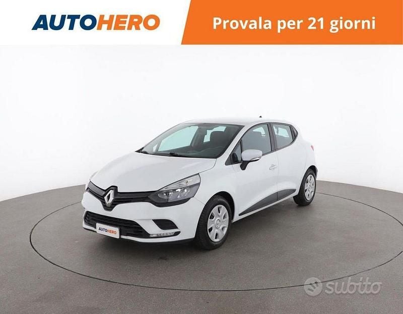 Bianco Usata 2016 Renault Clio IV Life Tre volumi | 9899 € (Buon prezzo) - Immagine 1/2