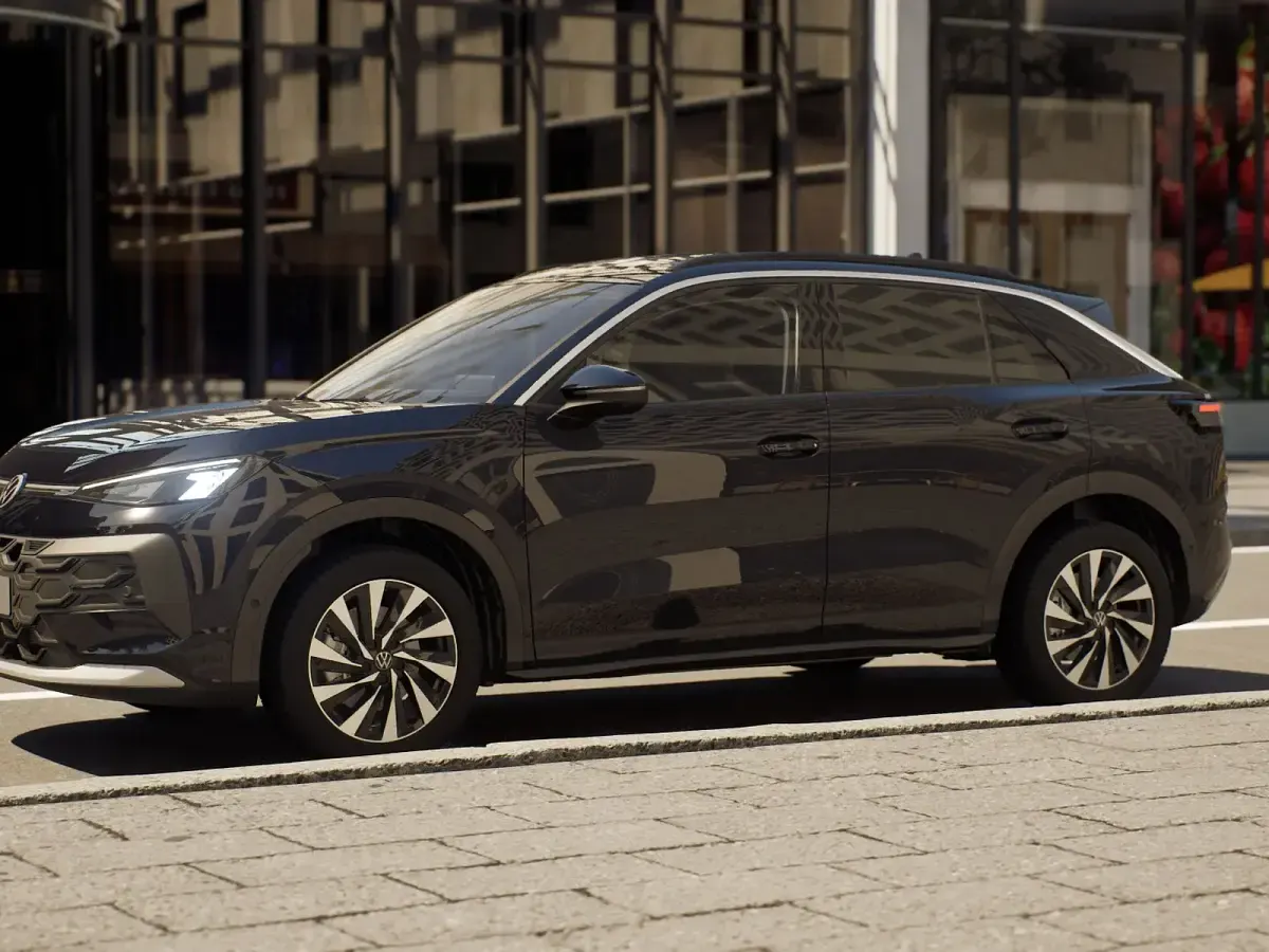 Nuova VW T-Roc Life 150 CV (110 kW) 2026 Grenadill black metallizzato SUV
